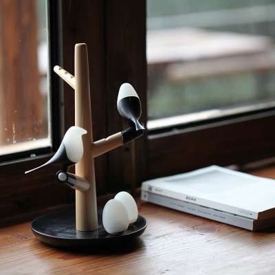 New design wooden bird Motion and Touch Sensor Desk Lamp eggs light led desk lamp with wireless charger